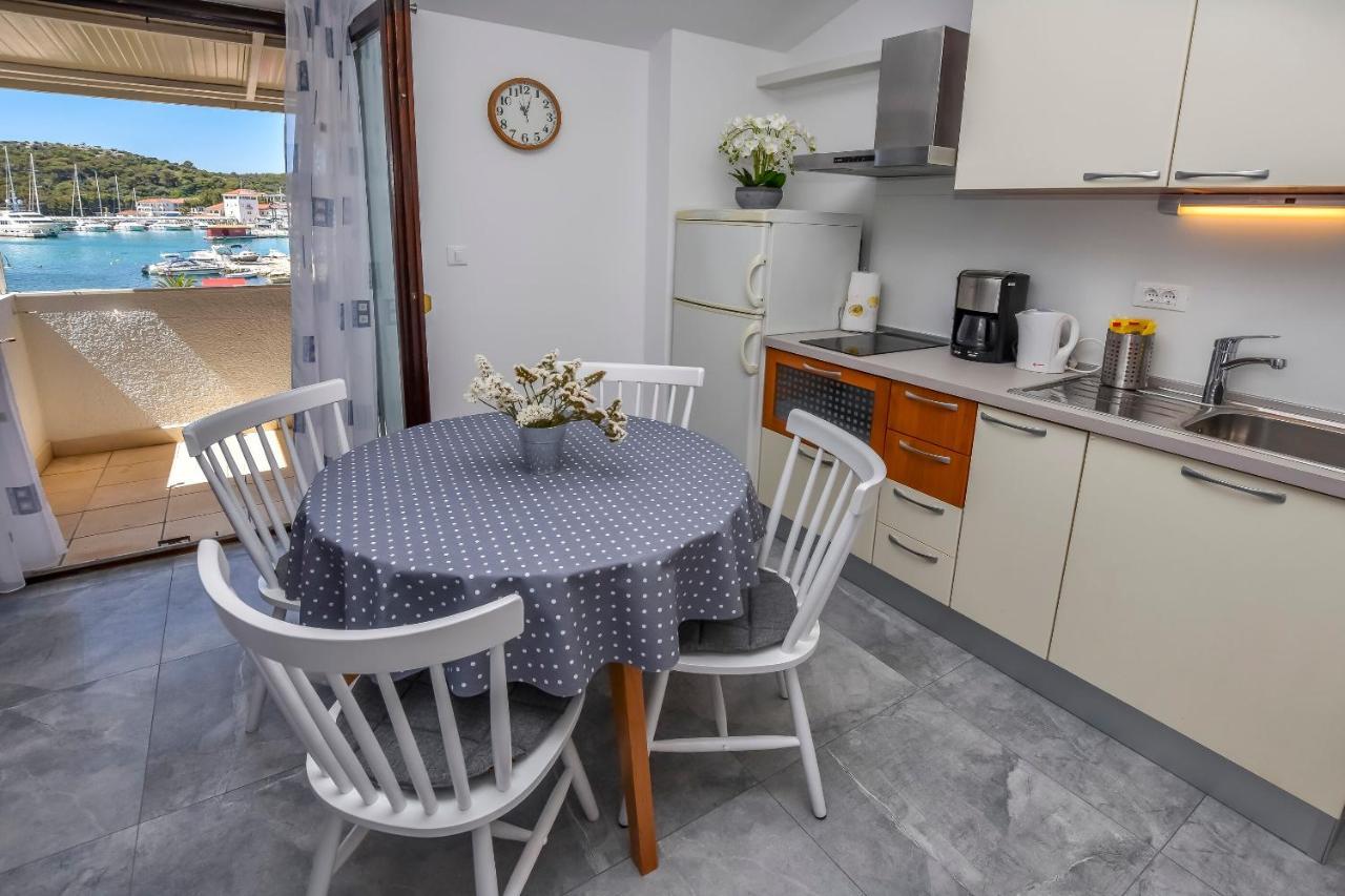 רוגוזניצה Apartments Sime מראה חיצוני תמונה