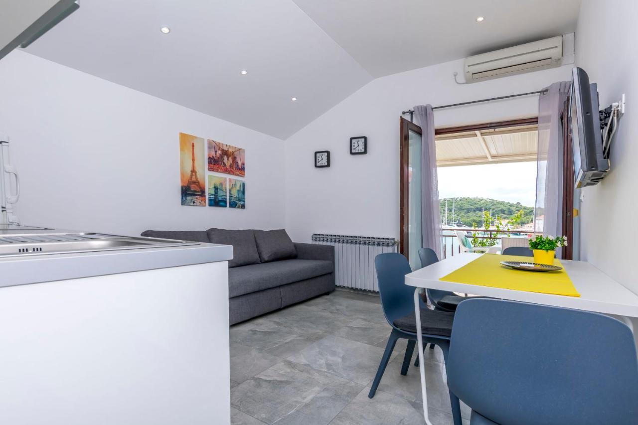 רוגוזניצה Apartments Sime מראה חיצוני תמונה
