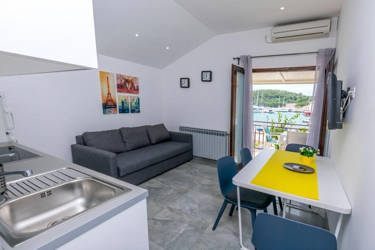 רוגוזניצה Apartments Sime מראה חיצוני תמונה