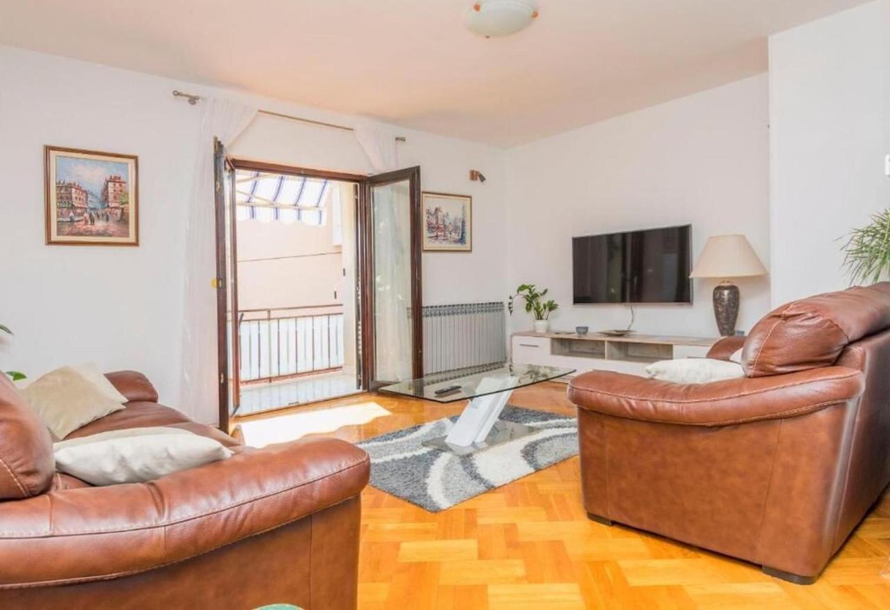רוגוזניצה Apartments Sime מראה חיצוני תמונה